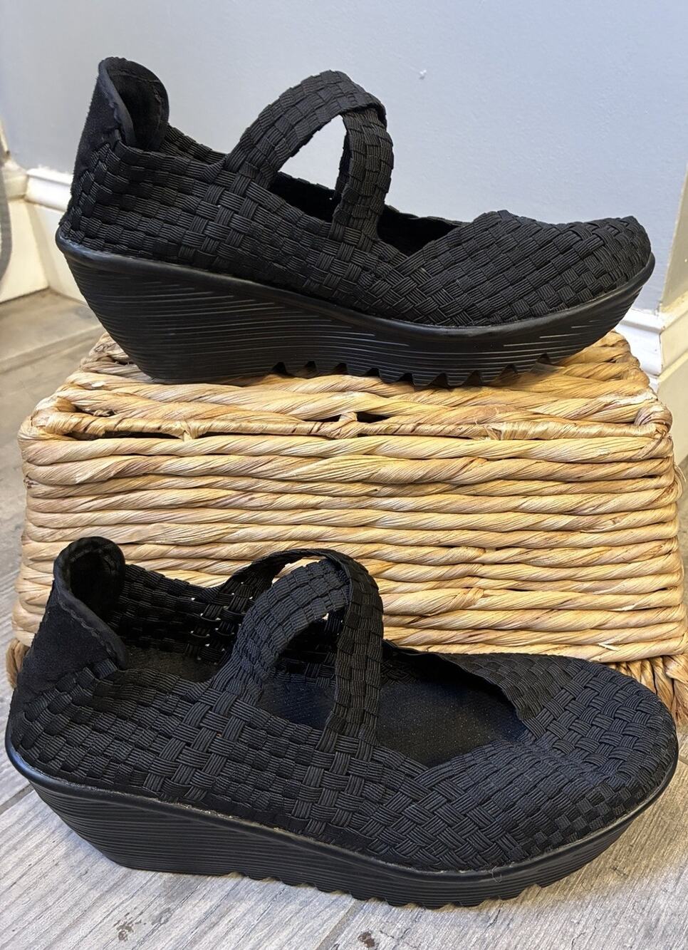 Bernie Mev Liulia Black Woven Elastic Mary Jane wedge Shoes Pump Size 10